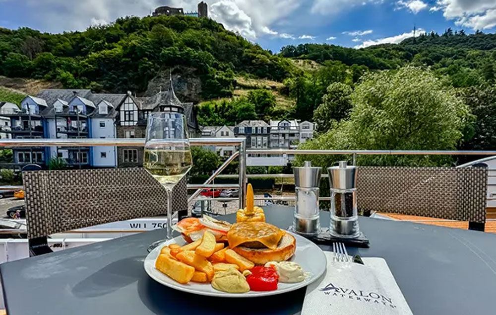 dining on avalon waterways river cruise