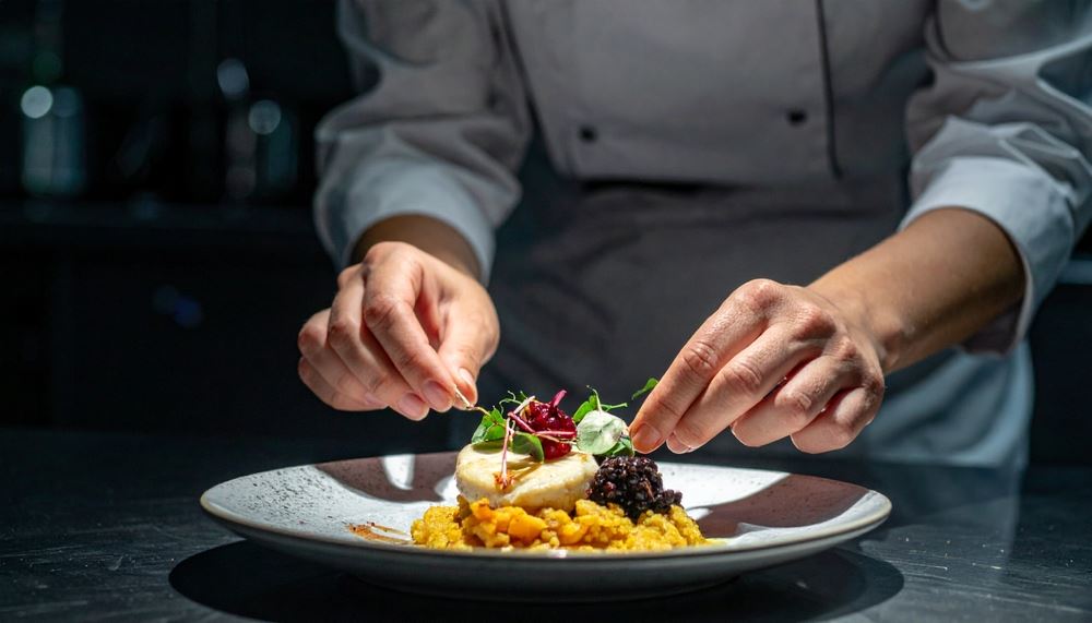 Dine Exclusively, Experience Culturally