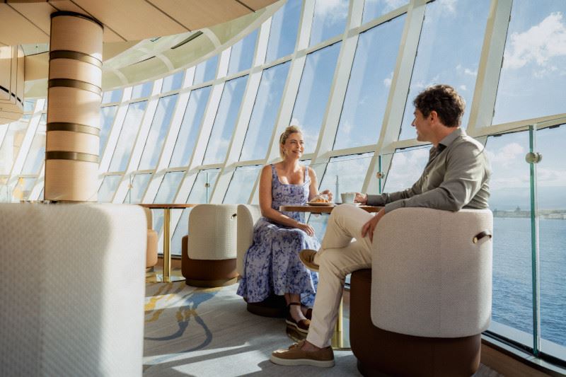 couple dining in dome