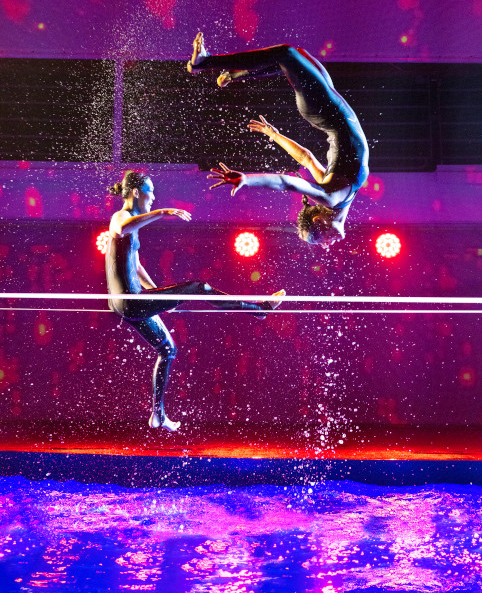 RCI_WN_032022_CC_AHendel_inTENse_Aquatheater_Show_0723.jpg